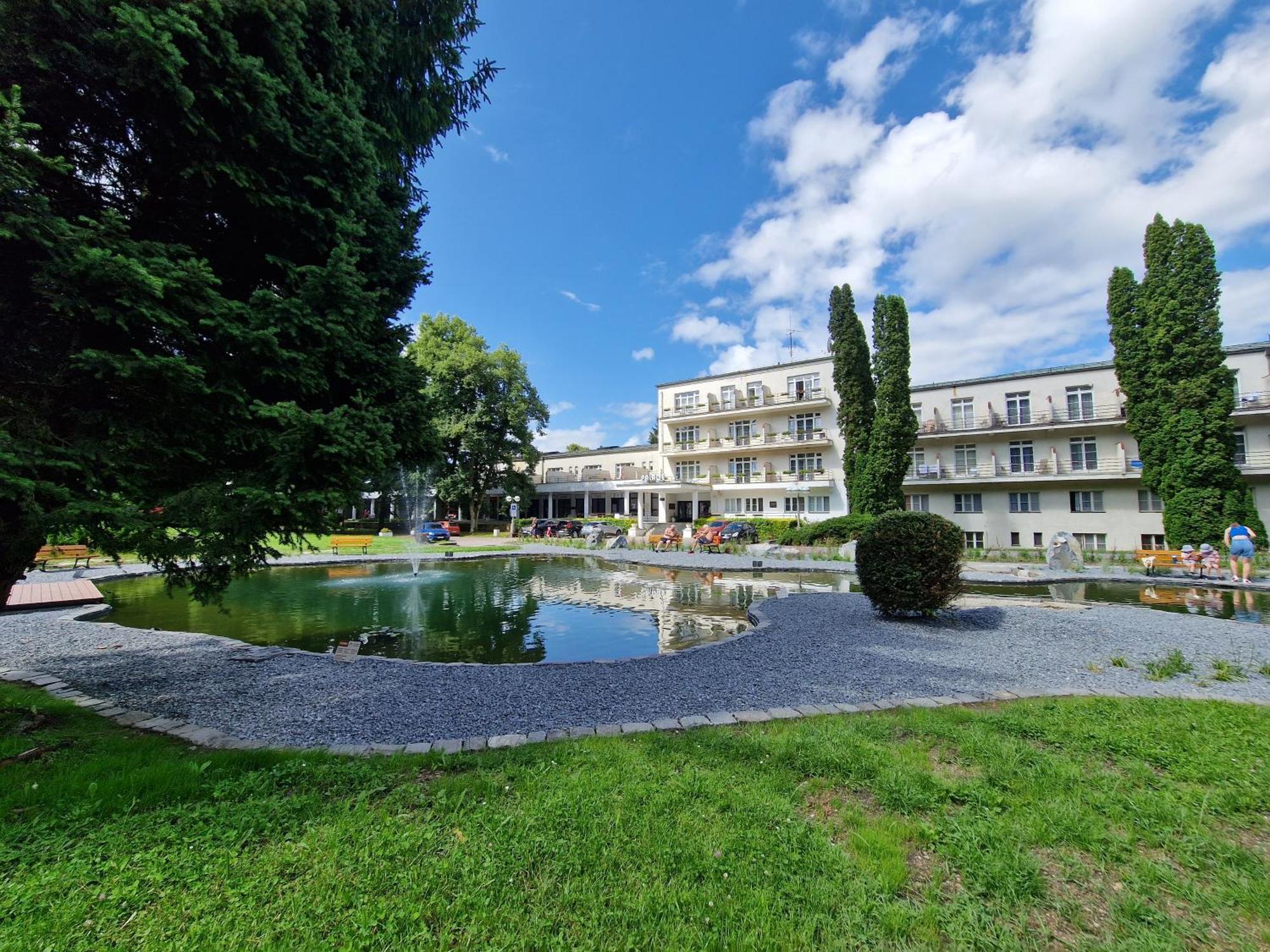 Hotel Palace - Kupele Sliac Exterior photo