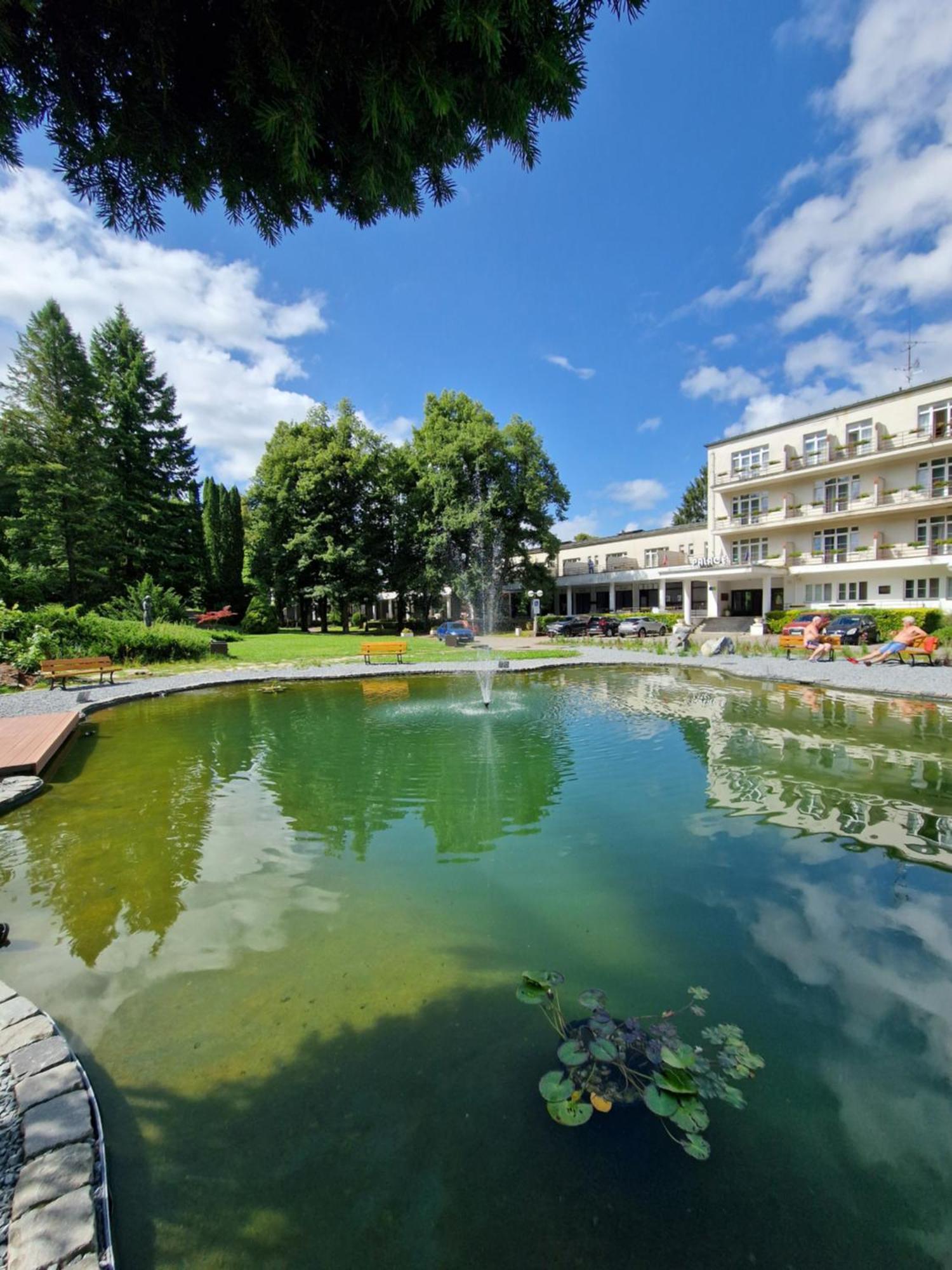 Hotel Palace - Kupele Sliac Exterior photo